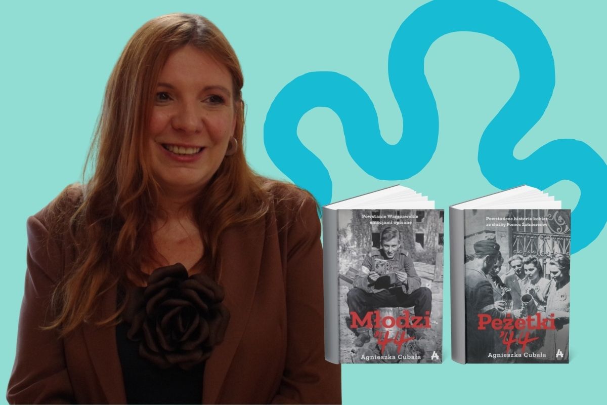 Uśmiechnięta kobieta z długimi włosami na seledynowym tle, okładki dwóch książek po prawej